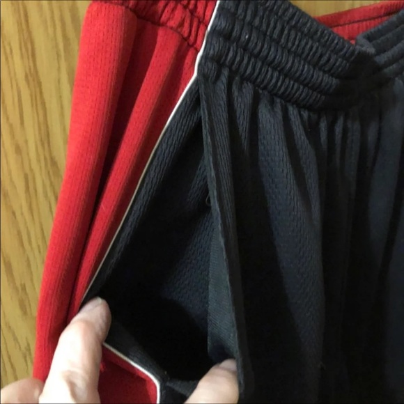Adidas Mens Shorts‎ Size L Pockets Red-Blue Stretch Pull On Basketball - Picture 4 of 10